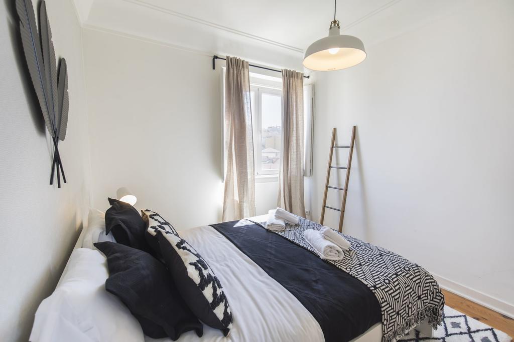 Lovelystay - Bonsai Light And Comfort Flat Lisboa الغرفة الصورة
